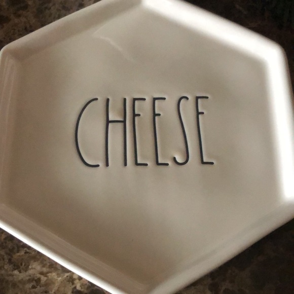 Rae Dunn Hexagonal Bowl and Plate Set of 6 - Picture 7 of 10